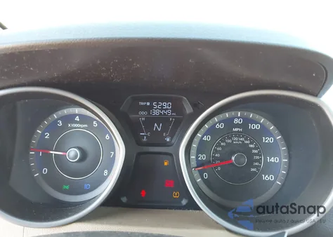 2013 Hyundai Elantra Limited z USA, uszkodzony, nr VIN KMHDH4AE7DU569479